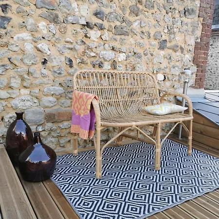 Chez Maupassant 6 A 8 Personnes